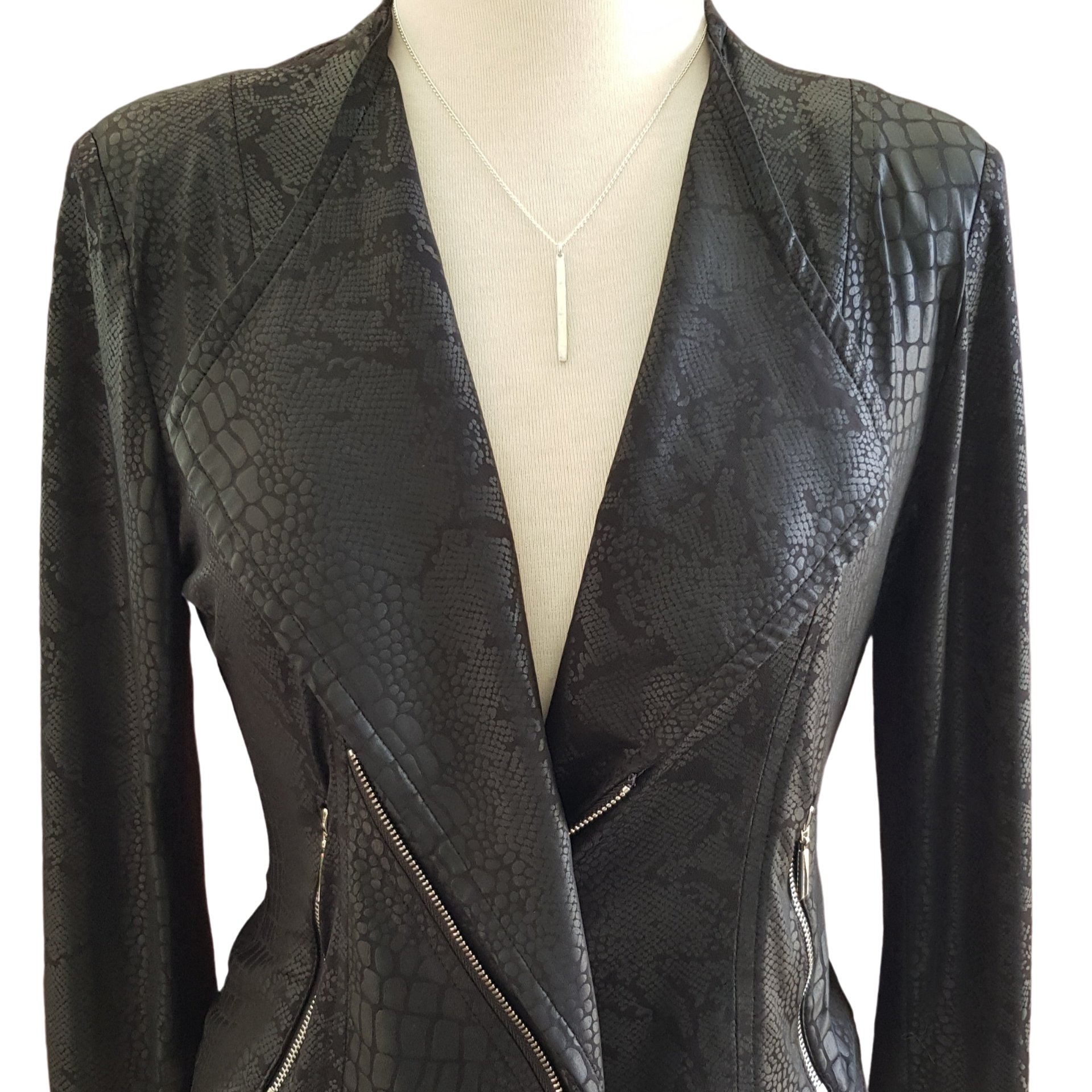 LOVEbomb Classic - Thin Drop Necklace - Image 2